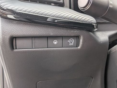 Certified 2026 Nissan Kicks SR w/ Cold Weather Package FWD image 19