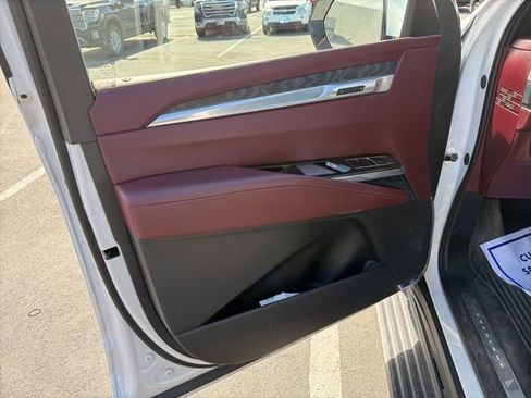 Used 2025 Cadillac Escalade Premium Luxury w/ Touring Package image 16