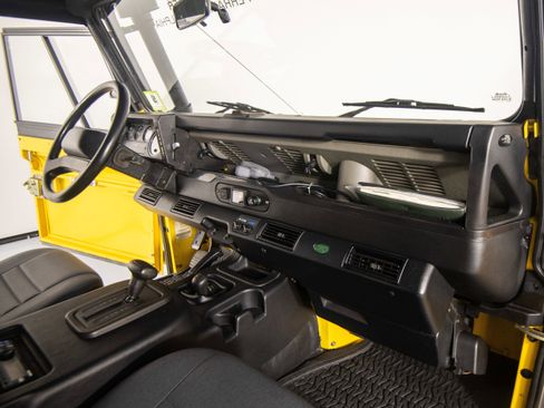 Used 1997 Land Rover Defender 90 image 18