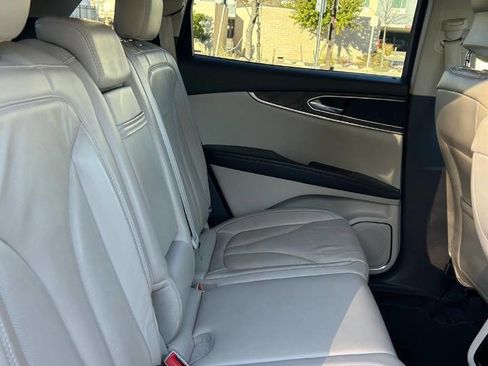 Used 2017 Lincoln MKX Select w/ Select Plus Package image 52