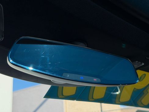 Used 2015 Chevrolet Corvette Stingray Coupe w/ 2LT Preferred Equipment Group image 17