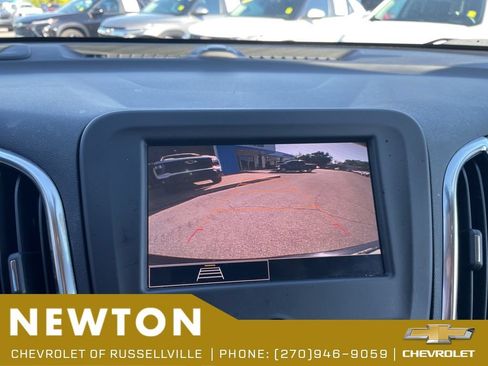 Used 2024 Chevrolet Equinox LT w/ LPO, Floor Liner Package FWD image 11