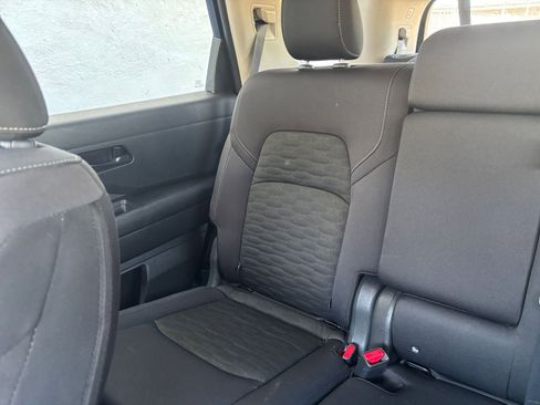 Used 2025 Nissan Pathfinder SV AWD/4WD image 42