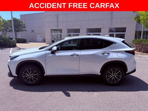 Certified 2025 Lexus NX 250 FWD w/ Accessory Package (Z1) image 4