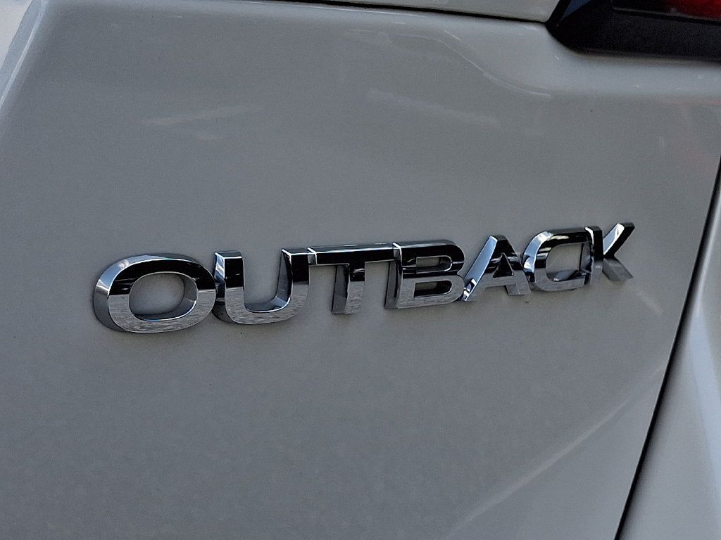Certified 2025 Subaru Outback Limited AWD/4WD image 31