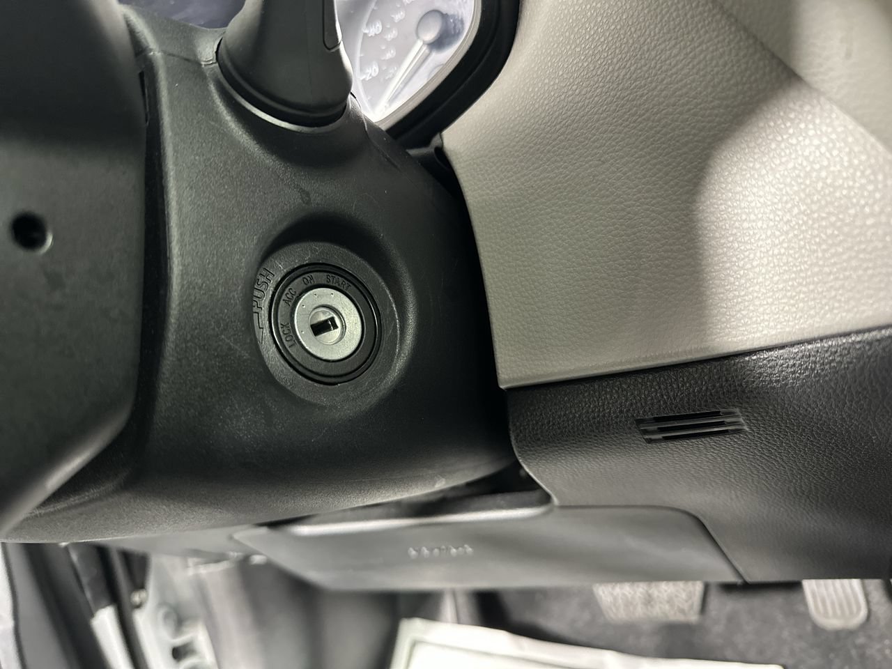 Used 2025 Toyota Corolla LE FWD image 8