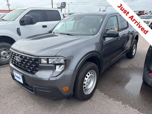 Used 2025 Ford Maverick XL FWD image 3