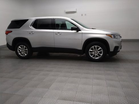 Used 2019 Chevrolet Traverse LS FWD image 11