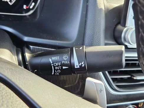 Used 2021 Honda Accord Sport image 12