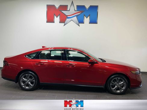 Used 2024 Honda Accord EX image 1