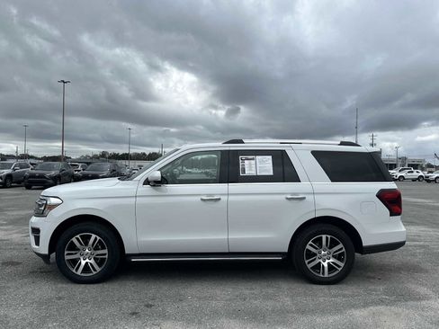 Used 2022 Ford Expedition Limited image 6