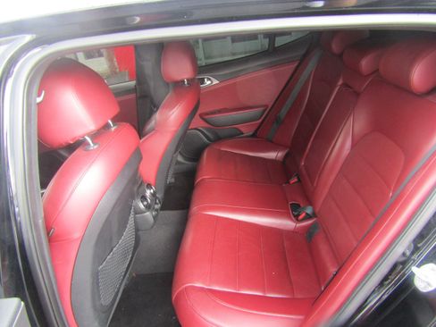 Used 2019 Kia Stinger GT2 AWD/4WD image 11