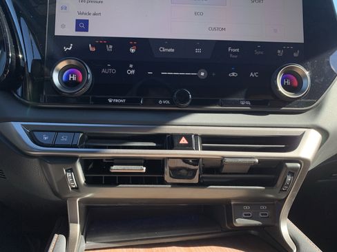 Used 2025 Lexus RX 350 Premium Plus image 36