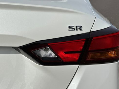 Used 2020 Nissan Altima 2.5 SR w/ Premium Package image 30