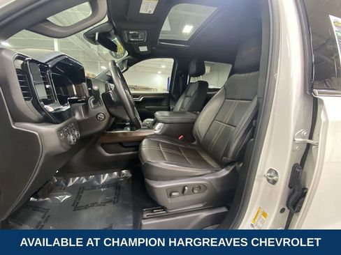 Used 2023 Chevrolet Silverado 1500 High Country image 26