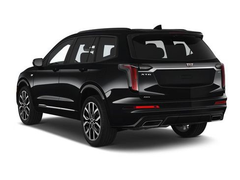 Used 2023 Cadillac XT6 Sport w/ Technology Package image 2