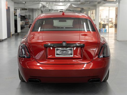 Used 2025 Rolls-Royce Ghost Black Badge image 8