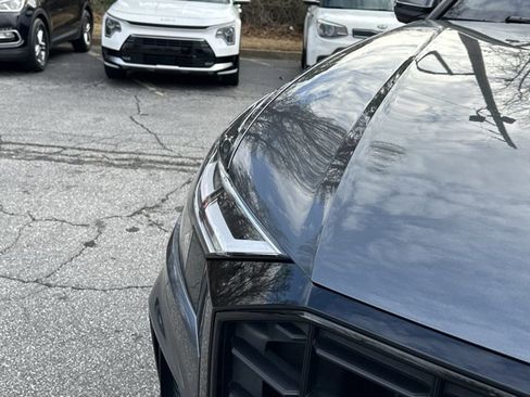 Used 2021 Audi Q8 Premium Plus image 13