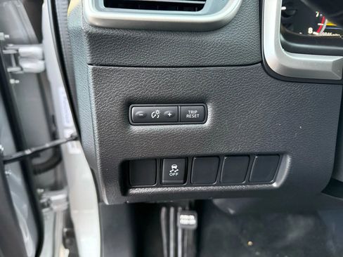 Used 2018 Nissan Murano S image 37