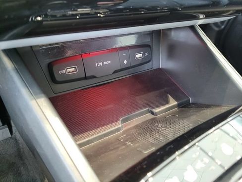 Certified 2023 Hyundai Tucson Limited AWD/4WD image 16