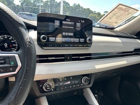 Used 2025 Mitsubishi Outlander 4WD Plug-In Hybrid image 26