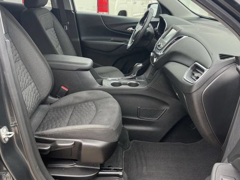 Used 2018 Chevrolet Equinox LT AWD/4WD image 22