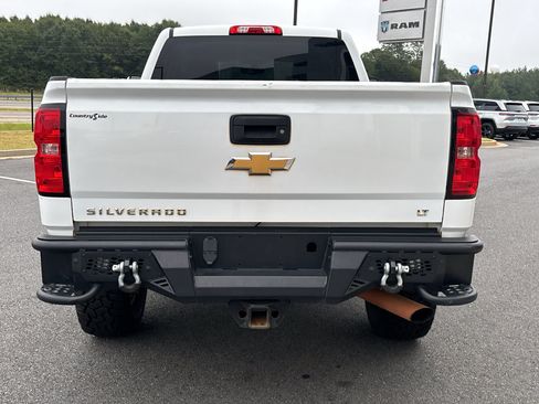 Used 2017 Chevrolet Silverado 2500 LT AWD/4WD image 9