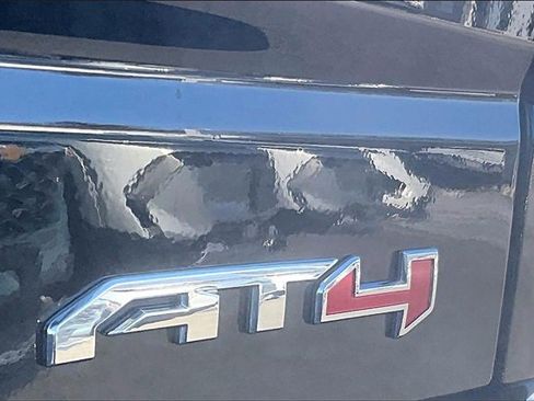 Used 2025 GMC Sierra 1500 AT4 w/ AT4 Premium Package image 32