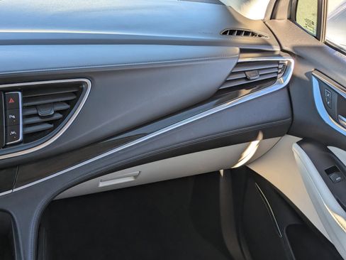 Used 2022 Buick Enclave Essence w/ Experience Buick Package image 18