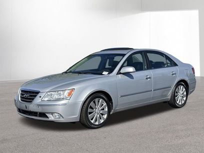 Used 2010 Hyundai Sonata Limited w/ Navigation Pkg 6