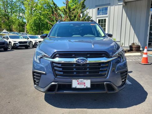 Used 2025 Subaru Ascent Limited AWD/4WD image 9