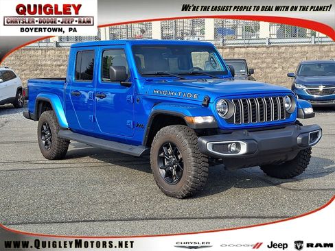 Used 2025 Jeep Gladiator Sport AWD/4WD image 1