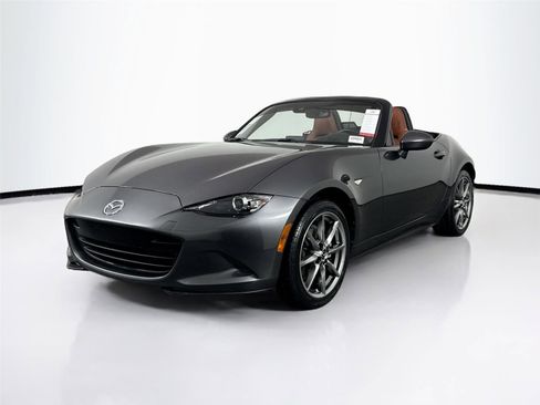 Used 2023 MAZDA MX-5 Miata Grand Touring image 16