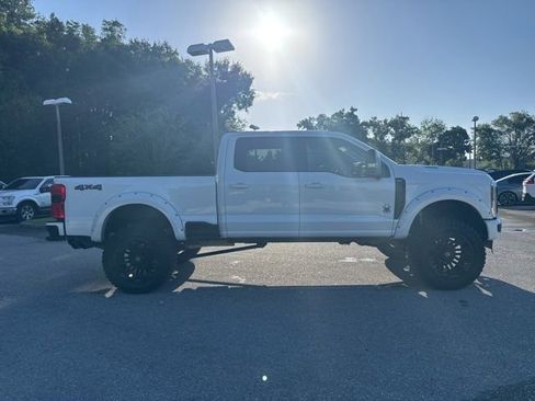 Used 2024 Ford F250 Lariat w/ Lariat Ultimate Package AWD/4WD image 8