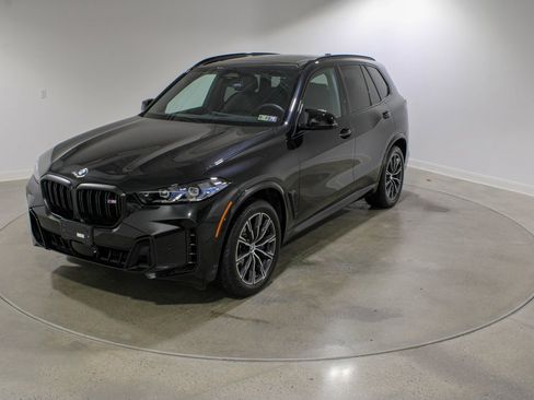 Used 2025 BMW X5 M60i w/ Climate Comfort Package image 1