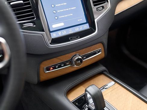 Certified 2023 Volvo XC90 B6 Plus w/ Protection Package AWD/4WD image 16