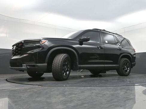 Used 2024 Honda Pilot TrailSport image 28