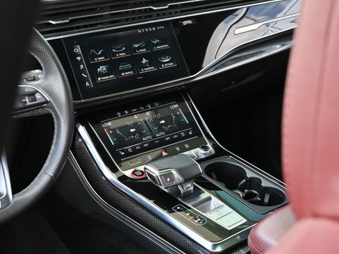 Used 2022 Audi SQ8 Prestige image 24