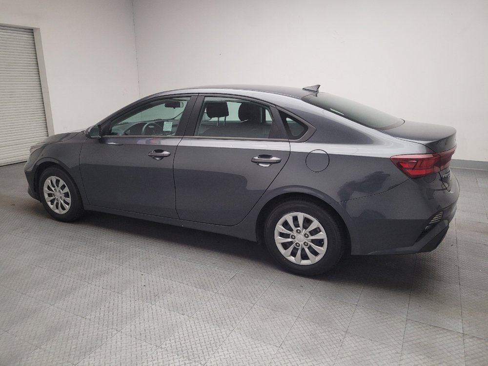 Used 2022 Kia Forte Sedan FWD image 3