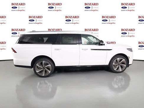 New 2026 Lincoln Navigator L Black Label AWD/4WD image 8