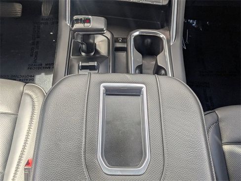 Used 2022 GMC Sierra 1500 Denali w/ Denali Reserve Package image 17