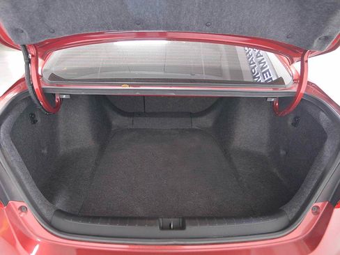 Used 2019 Honda Accord Touring image 12