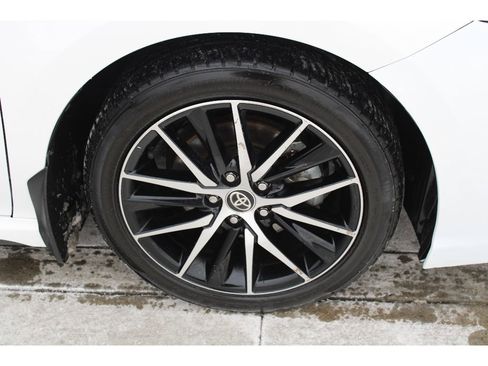 Used 2023 Toyota Camry SE image 39