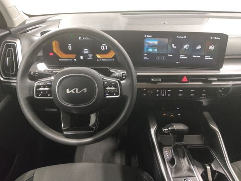 Used 2024 Kia Sorento LX FWD image 22
