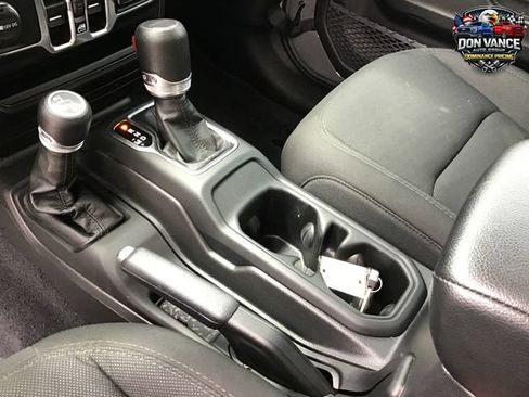 Used 2023 Jeep Gladiator Sport AWD/4WD image 22