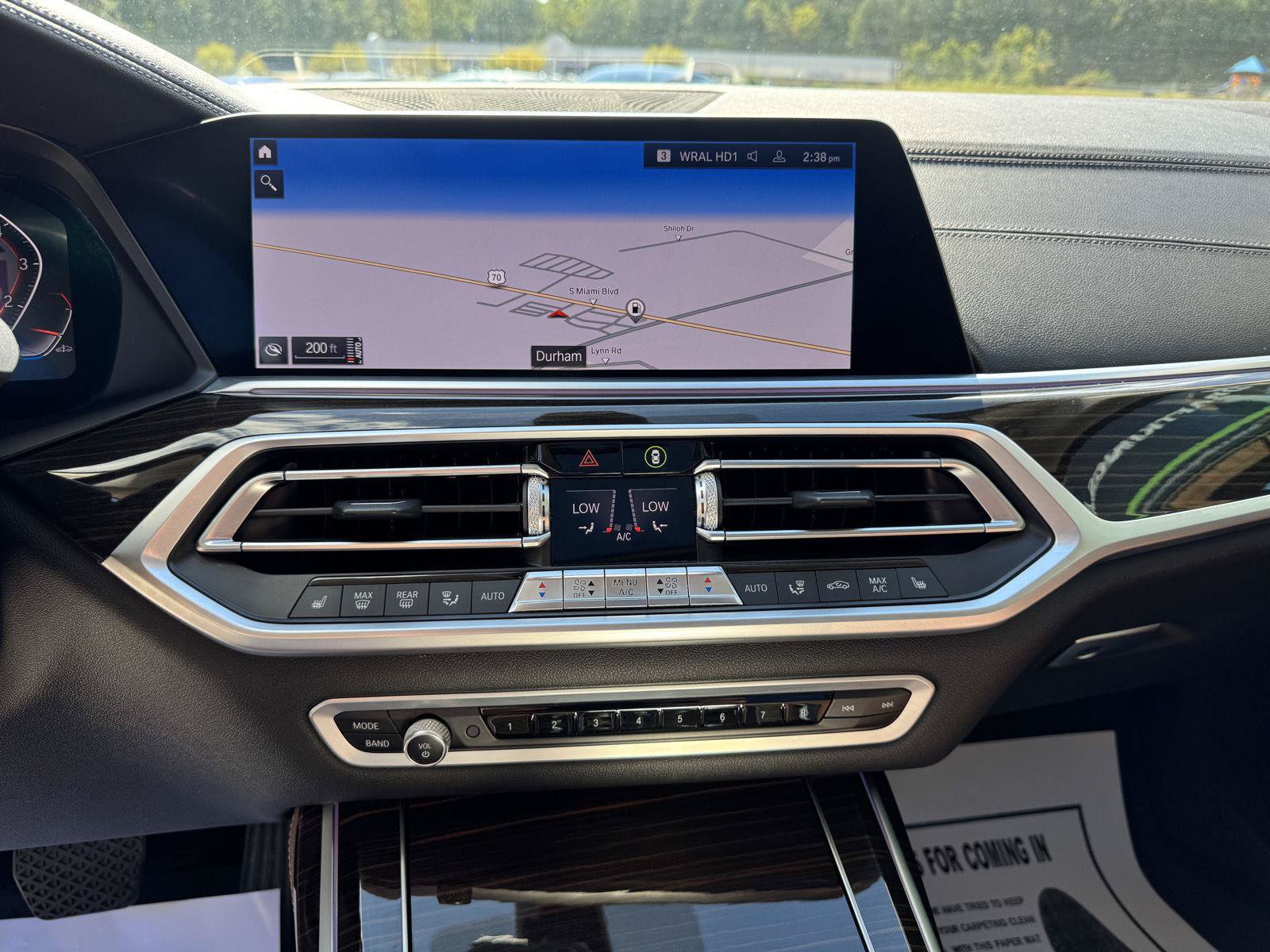 Used 2020 BMW X7 xDrive40i w/ Premium Package AWD/4WD image 4