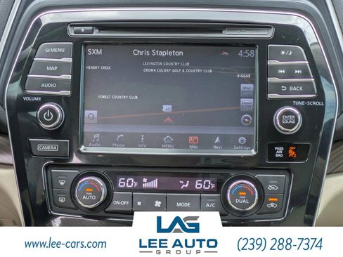 Used 2017 Nissan Maxima Platinum FWD image 14