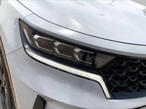 Certified 2023 Kia Sorento SX AWD/4WD image 36