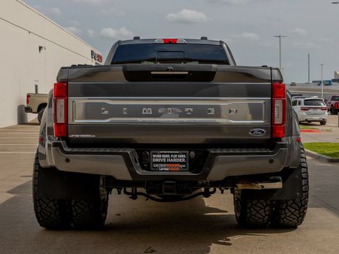Used 2022 Ford F450 Limited w/ FX4 Off-Road Package AWD/4WD image 6