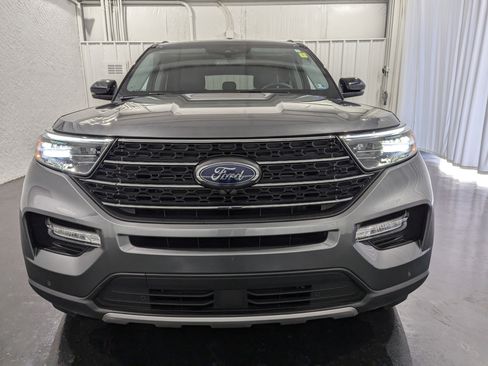 Used 2023 Ford Explorer XLT w/ Equipment Group 202A image 4